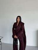 کت و شلوار زنانه با جزئیات شال به رنگ آلو