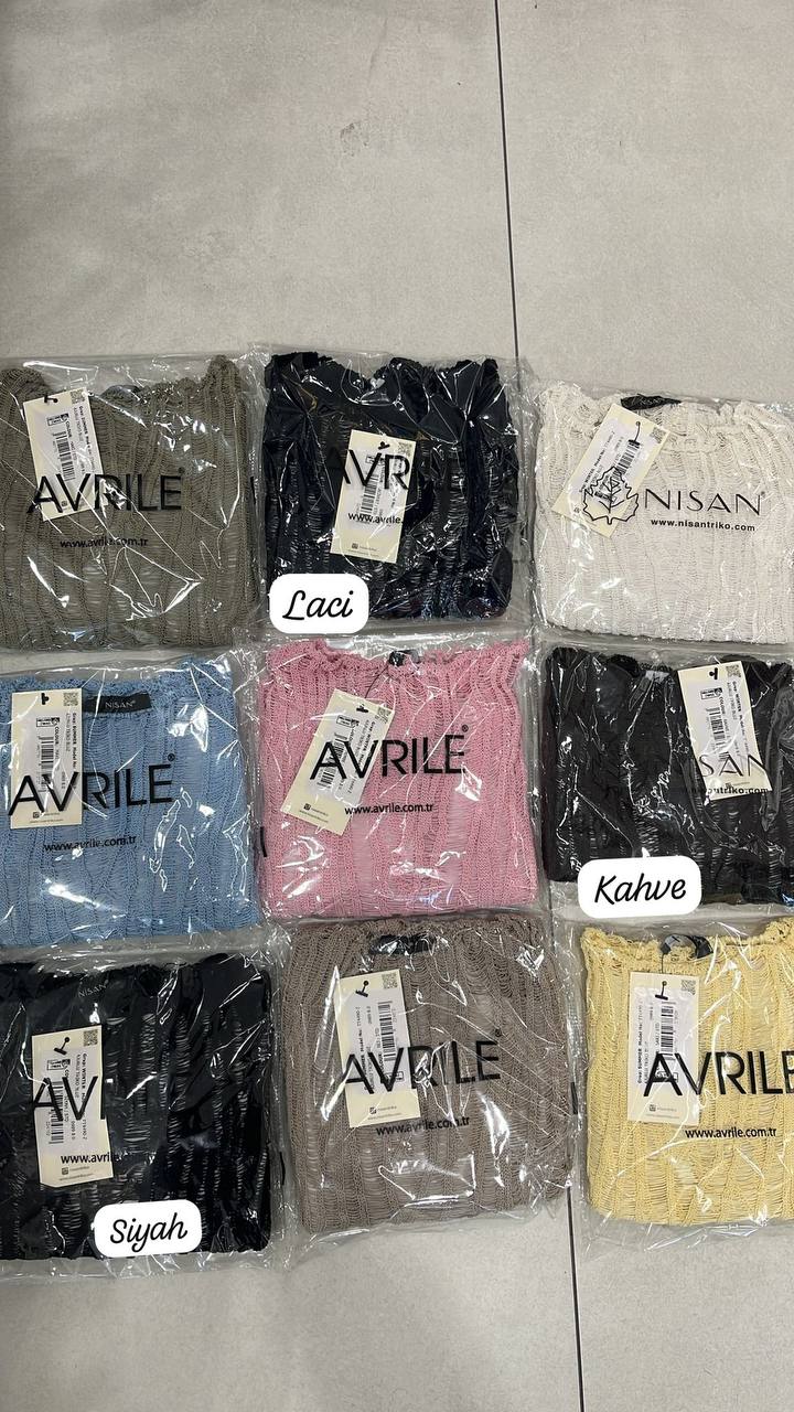 Nisan Femme Vêtements