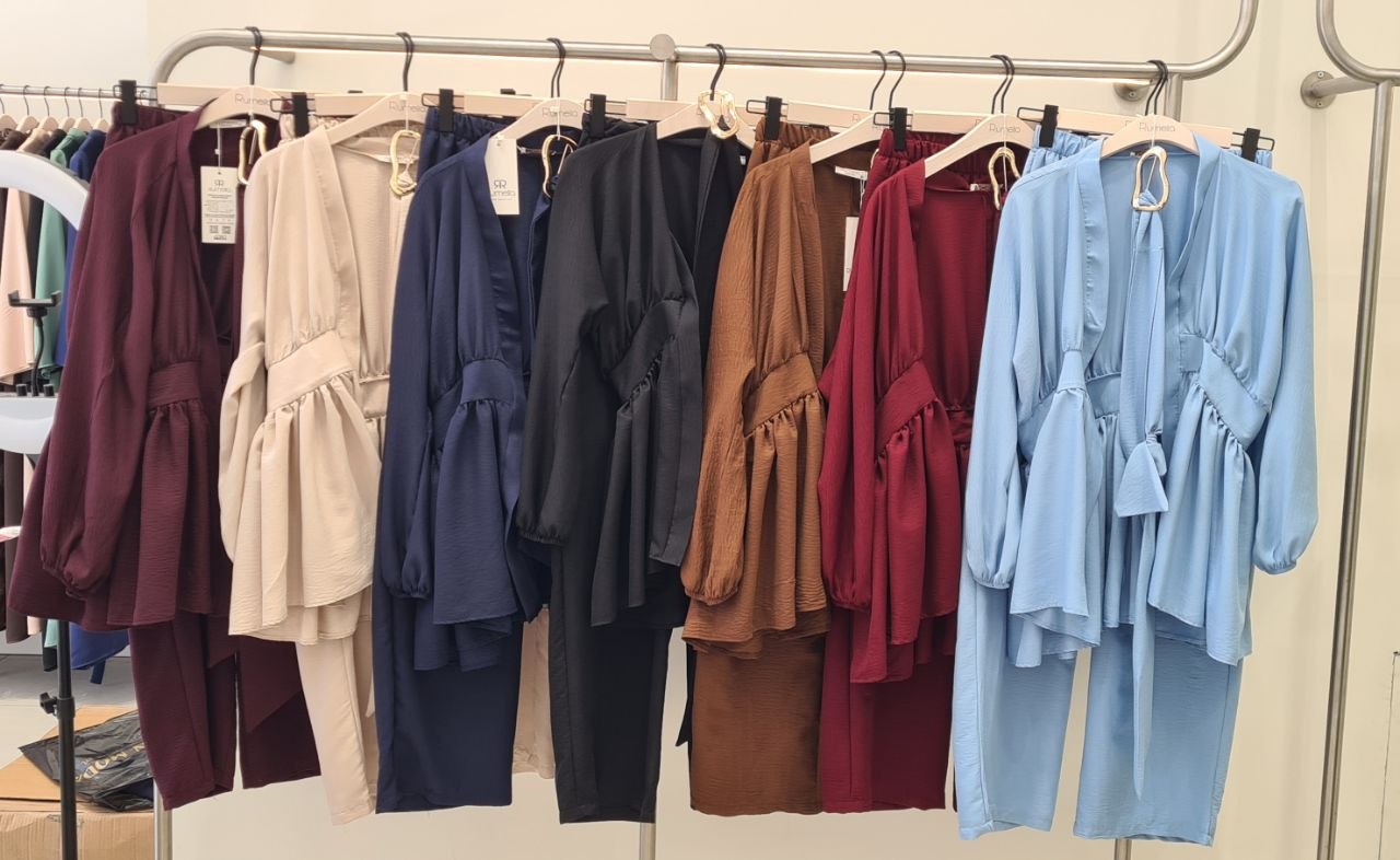 Rumella Wanita Set Pakaian