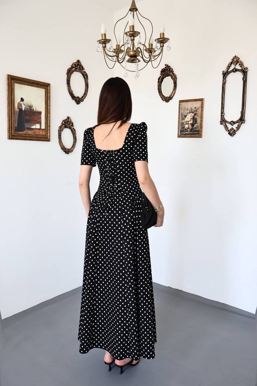 Elisa Gratë Veshje