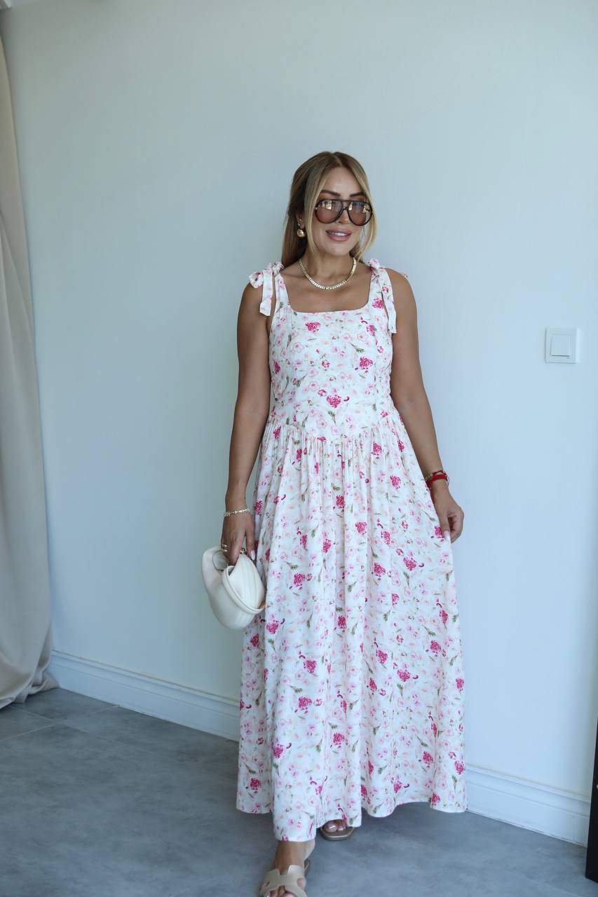 Cream & Rouge Women Clothing