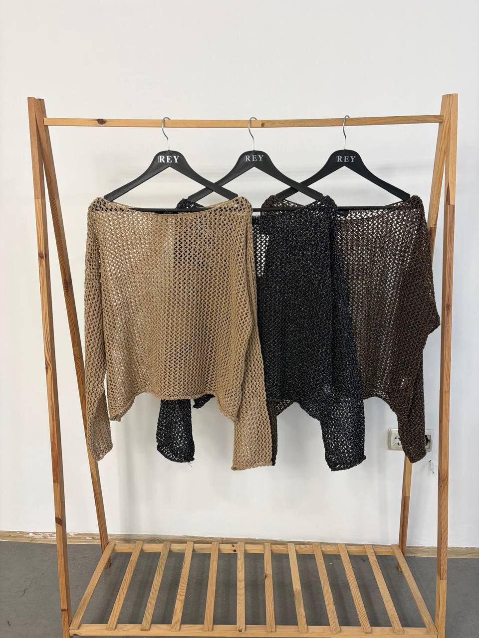 Rey Women Clothing