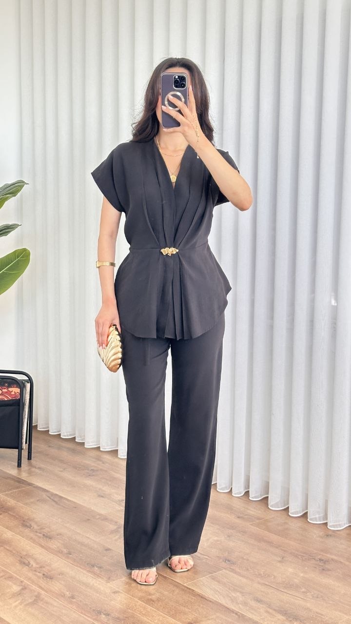 Lustrin Women Clothing