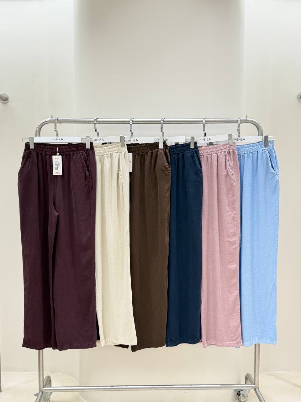 Henza Frauen Bekleidung