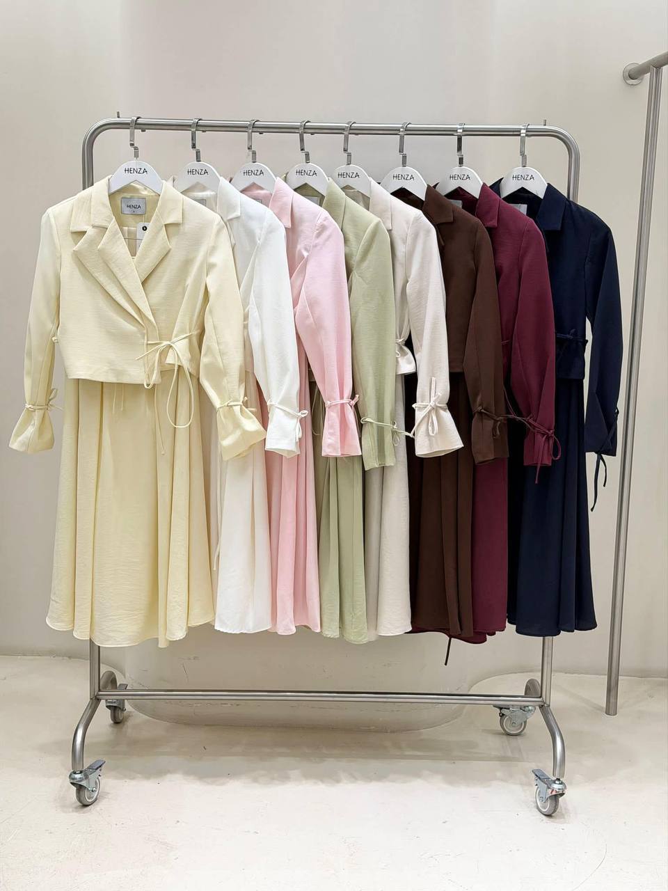 Henza Frauen Bekleidung