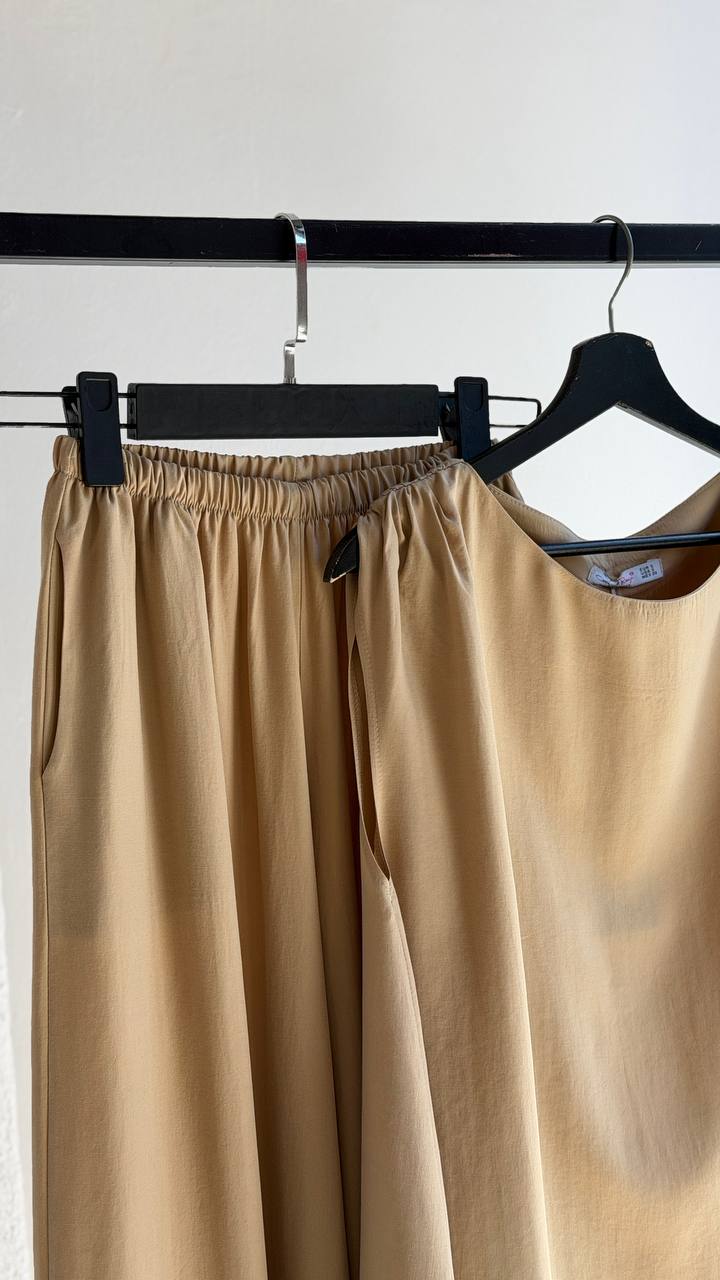 Cream & Rouge Women Clothing