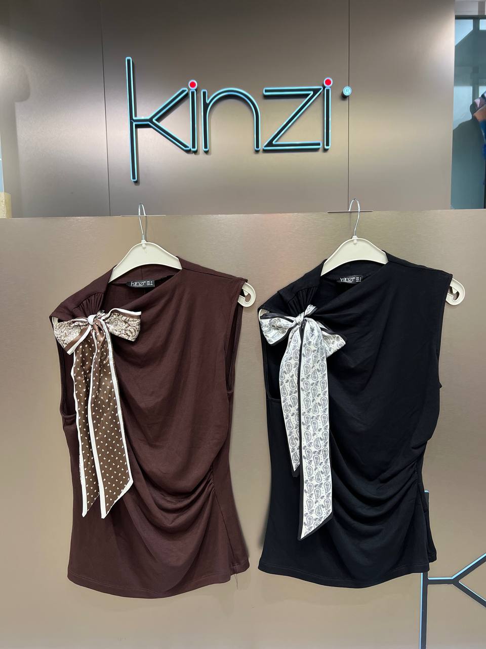 Kinzi زنان پوشاک