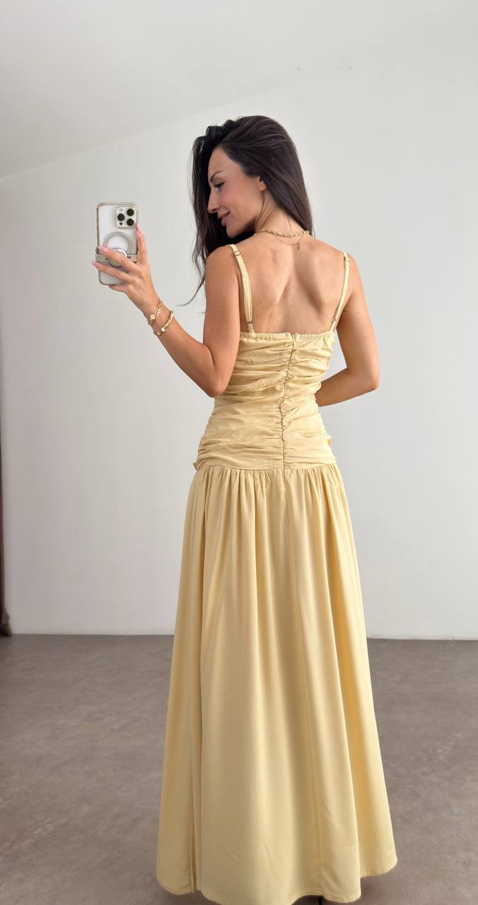 Cream & Rouge Women Clothing - MTVR-A7E0CD95