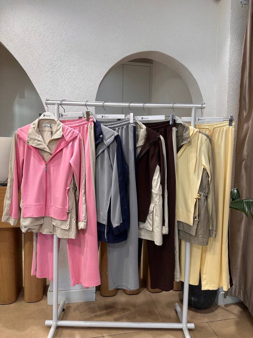 Niccy Femme Vêtements - MTVR-599F79F0