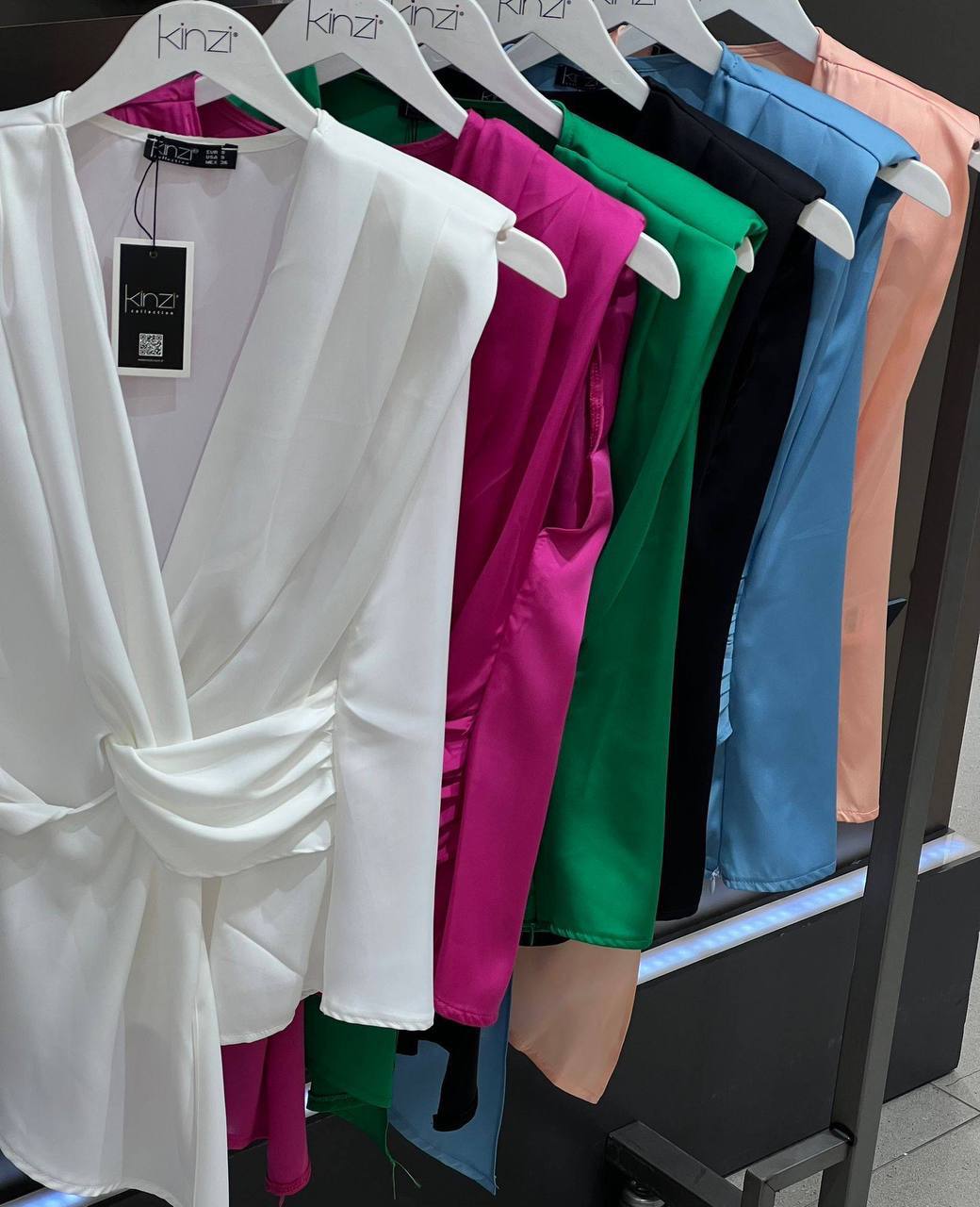 Kinzi Donna Abbigliamento