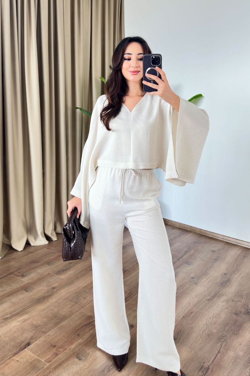 Lustrin Women Clothing