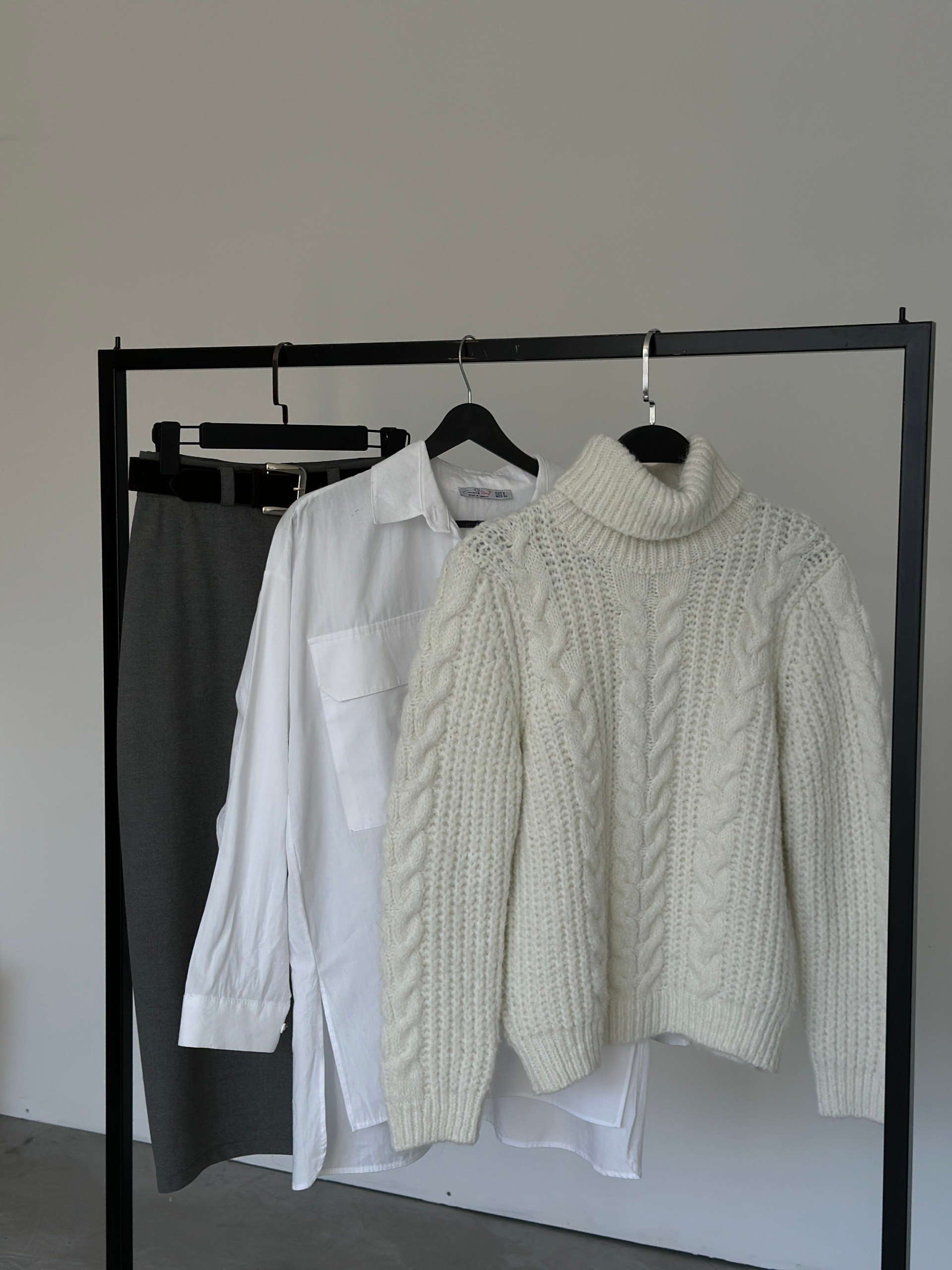 Cream & Rouge Women Clothing - MTVR-56B77CDC