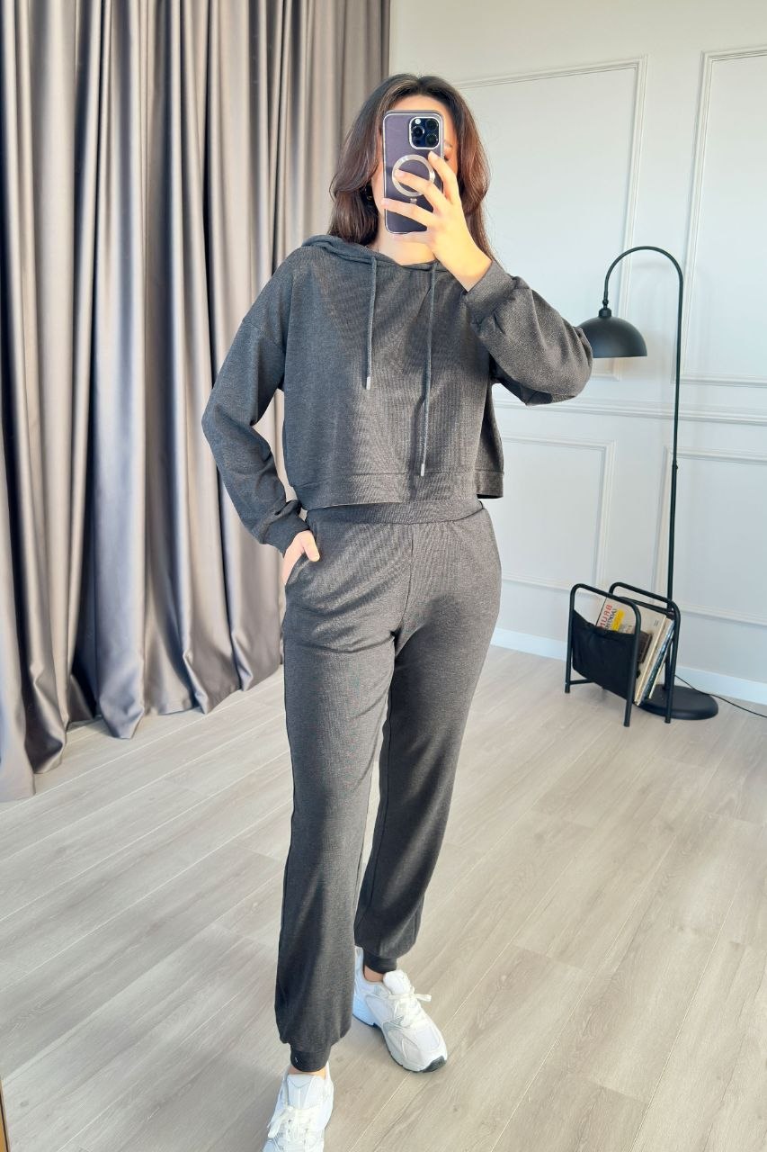Lustrin Women Clothing