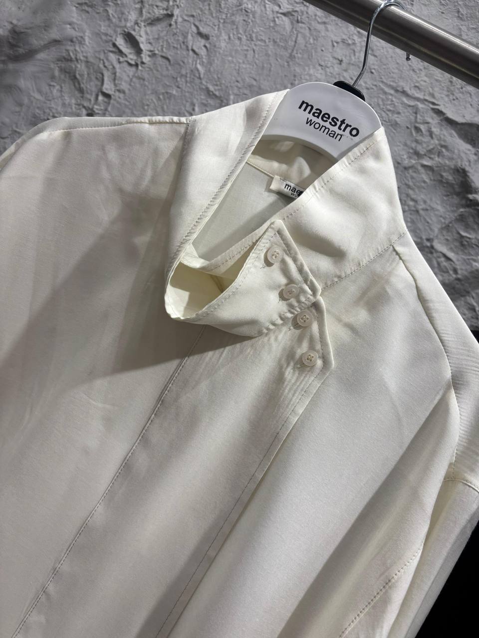 Maestro Woman Femme Vêtements