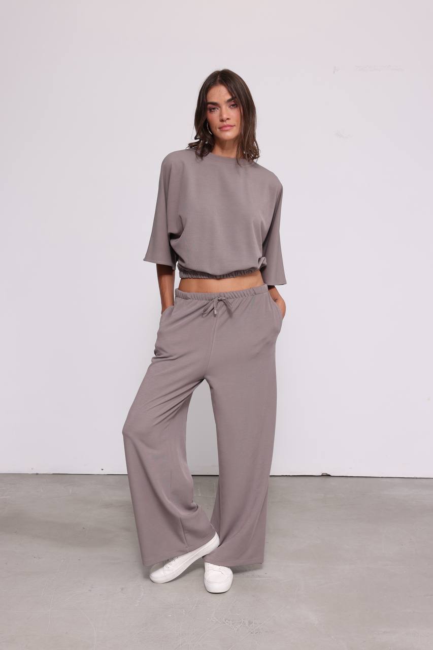 Cream & Rouge Women Clothing