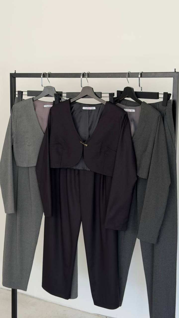 Cream & Rouge Women Clothing