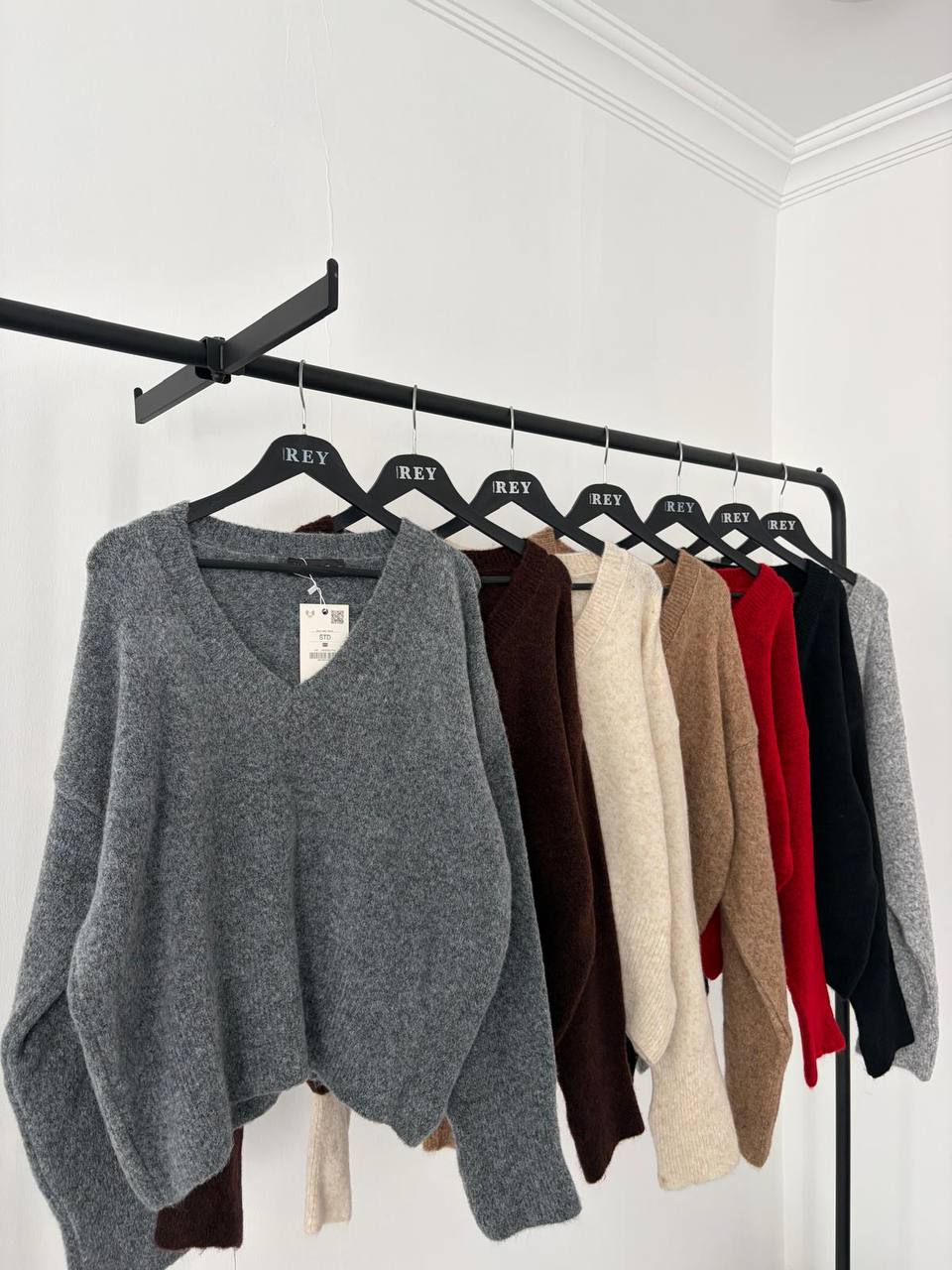 Rey Women Clothing