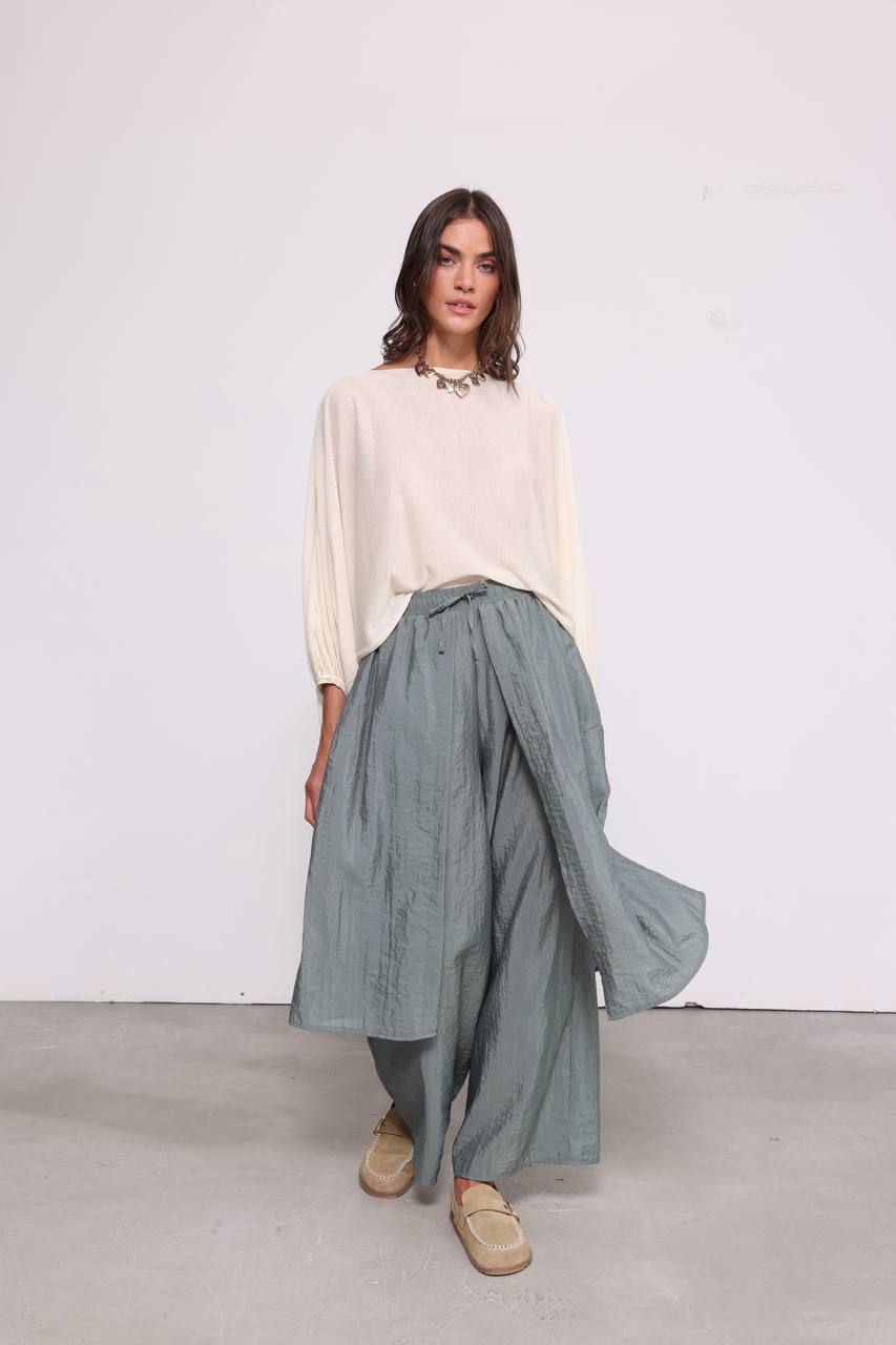Cream & Rouge Women Clothing