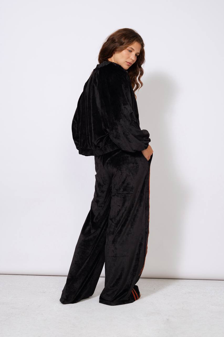 Nisan Women Clothing