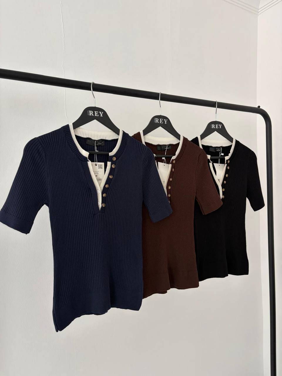 Rey Women Clothing