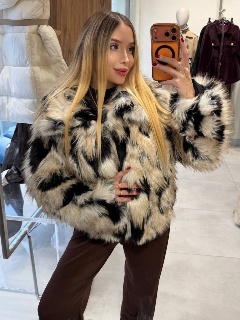 Elisa نساء ملابس