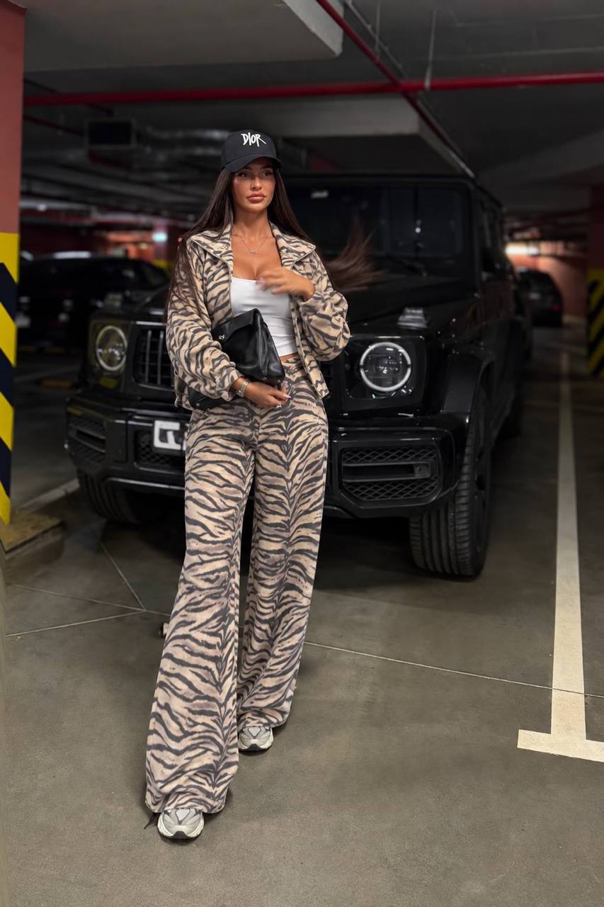 Kinzi Women Clothing