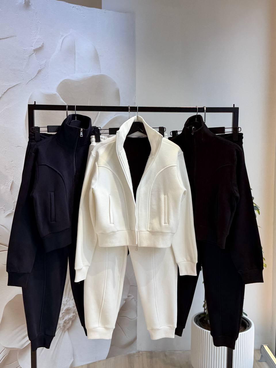 Cream & Rouge Women Clothing - MTVR-BBF9BD59
