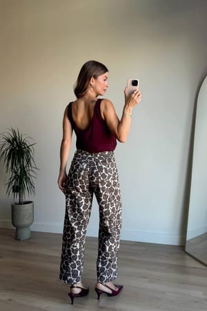 Cream & Rouge Women Clothing - MTVR-F2C1B4B1