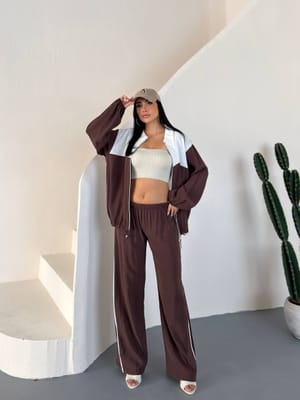 Niccy Femme Vêtements - MTVR-B6F2DABE