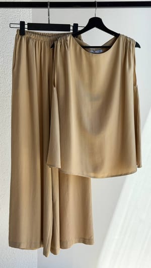 Cream & Rouge Women Clothing - MTVR-B4D77511