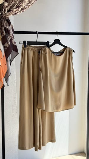 Cream & Rouge Women Clothing - MTVR-B4D77511