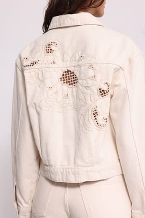Cream & Rouge Women Clothing - MTVR-7EA9F907
