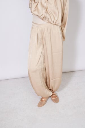 Nisan Women Clothing - MTVR-57BD7775